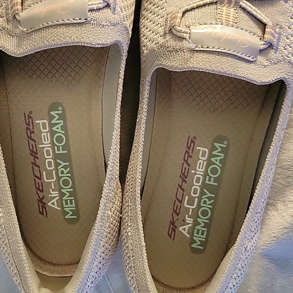 Skechers Memory Foam flats - Picture 2 of 5
